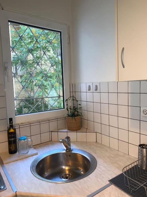 Acropolis Apartment Атина Екстериор снимка