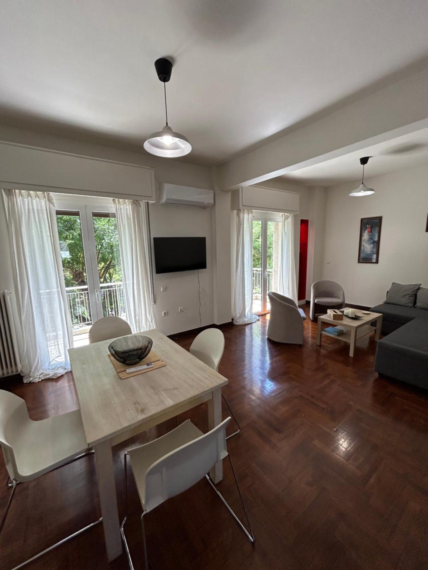 Acropolis Apartment Атина Екстериор снимка